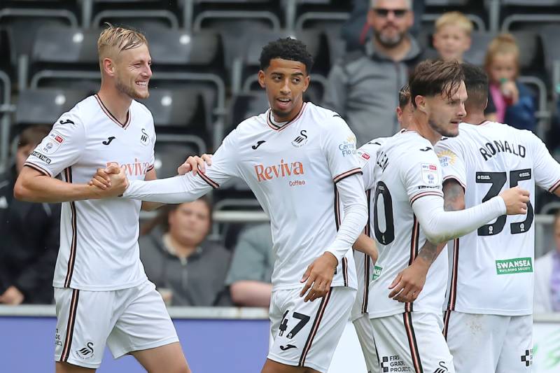 Đào tạo trẻ con đường sống còn của Swansea City