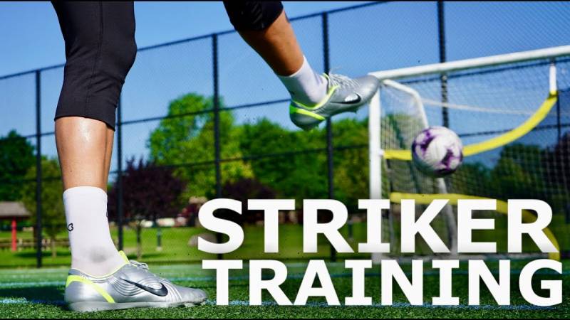 Tiền đạo build-up là gì và vì sao Serie A đặc biệt coi trọng?