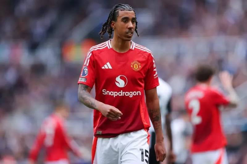 Vì sao Yoro đang trở thành tâm điểm tại MU?